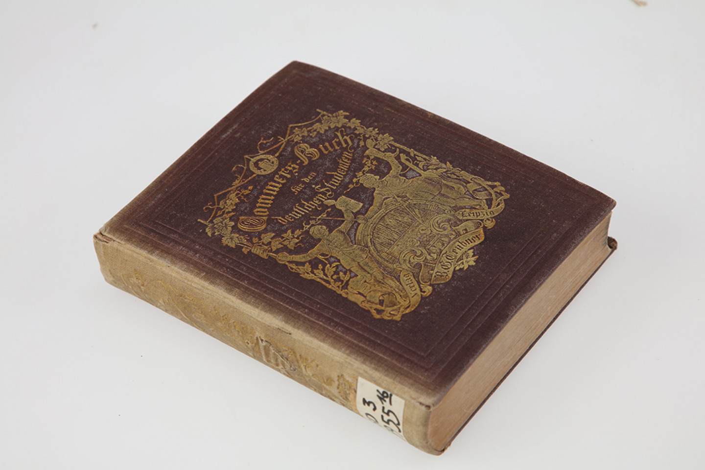 Foto eines historischen Buches aus dem Jahr 1870: Commersbuch für den deutschen Studenten. - 16. Aufl. . - Leipzig: B. G. Teubner 1870. Signatur: SD3/5955+16